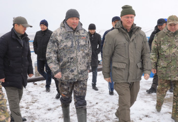 Роман Скляр Ақтөбедегі су тасқыны жағдайымен танысты