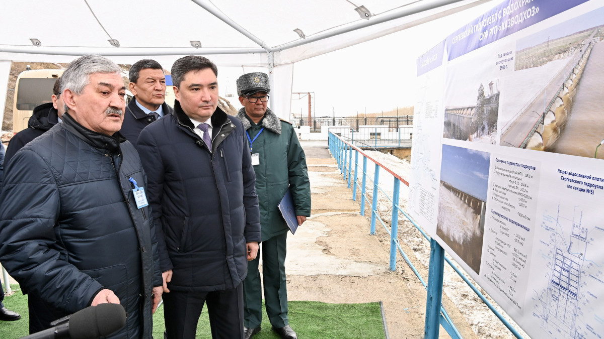 Kazakh PM inspects Petropavlovsk and Sergeyevskiy hydroschemes in North Kazakhstan