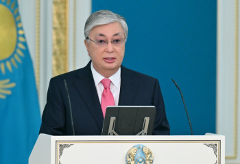 Глава государства направил телеграмму соболезнования родным и близким писателя Сабита Досанова