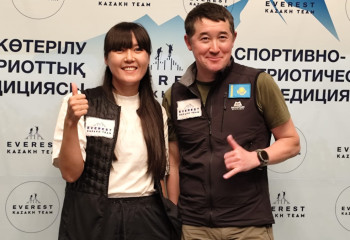 Впервые казашка покорит Эверест. Восхождение она посвятит Алие Молдагуловой