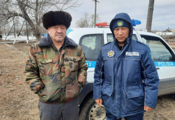 Павлодарда үйін су басқан отбасыны учаскелік полицей өз баспанасына паналатты