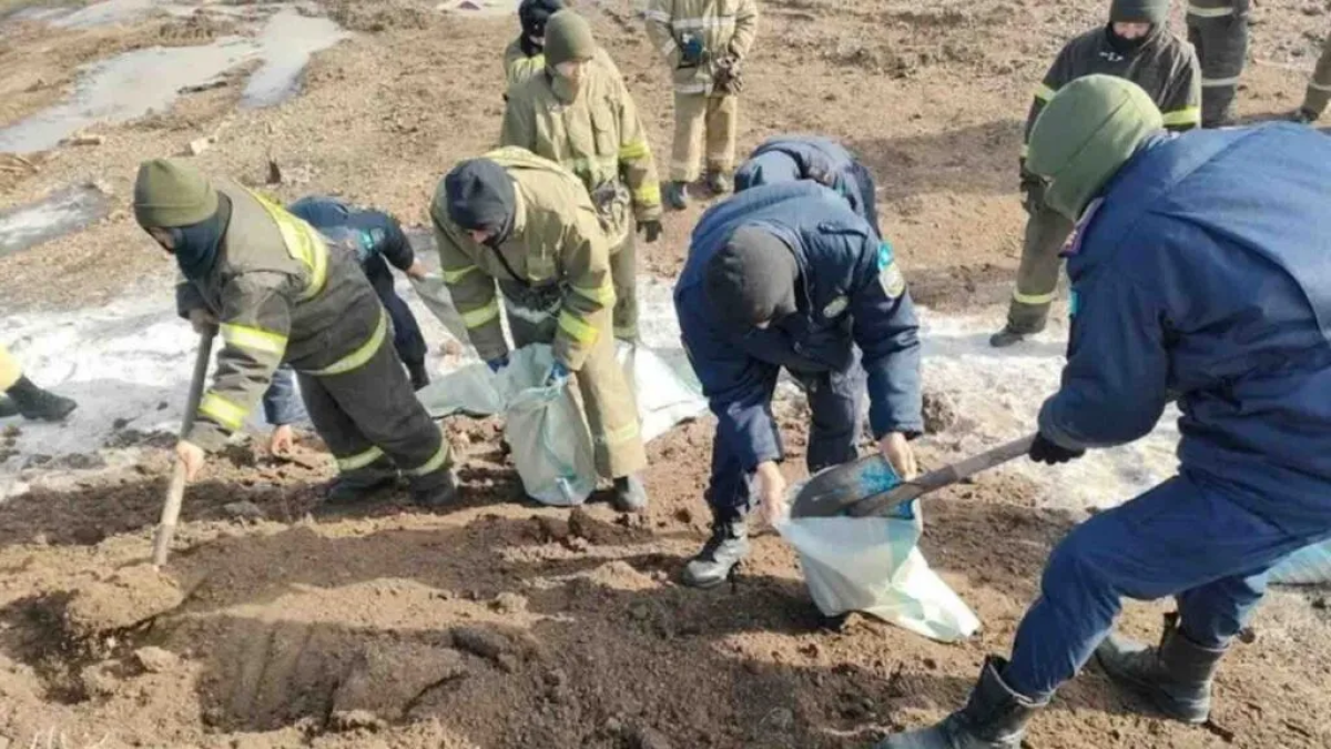 292 человека эвакуировали спасатели в Карагандинской области