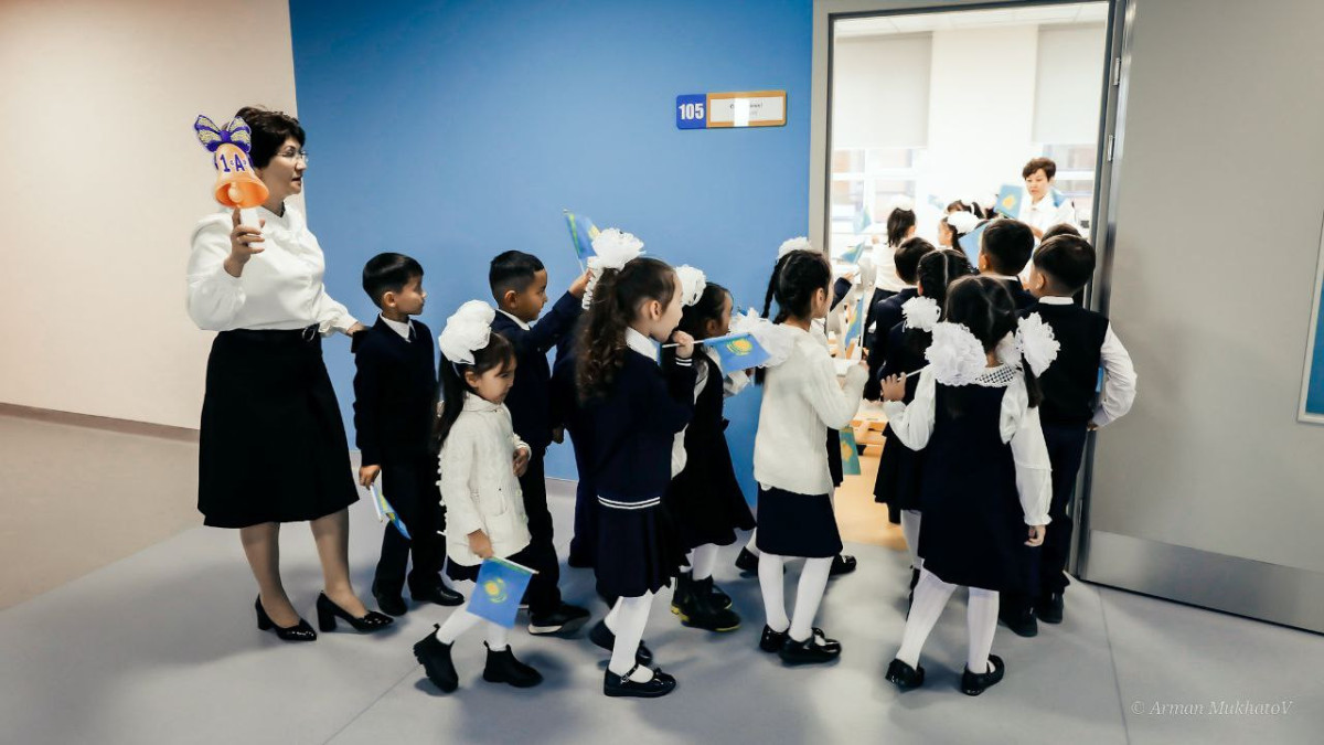 Переводить из школы в школу ребенка можно будет в любое время учебного года в Казахстане