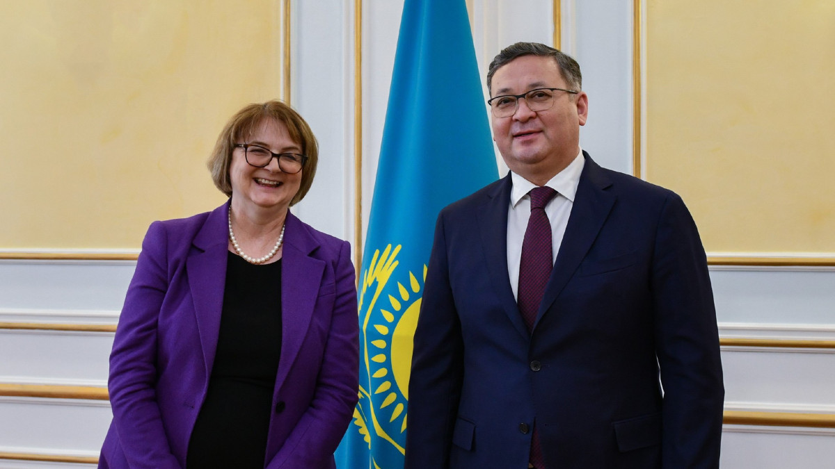 Kazakh Foreign Minister Receives British Ambassador