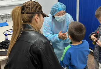 3 мыңға жуық ақ халатты су тасқыны болған өңірлерде күшейтілген режимде жұмыс істеуде