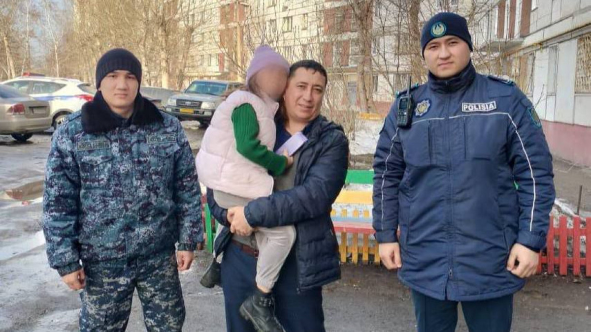 Пропавшего ребенка нашли полицейские в Рудном