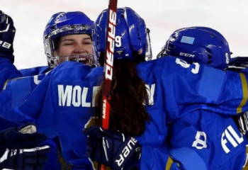 Қазақстандық хоккейші қыздар әлем чемпионатын сәтті бастады