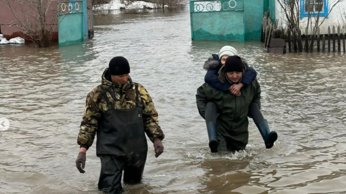 42 человека спасли в Шортандинском и Есильском районе от наводнения