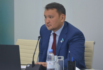 Талғат Нәрікбаев университет ұжымын судан зардап шеккендерге қолдау көрсетуге шақырды