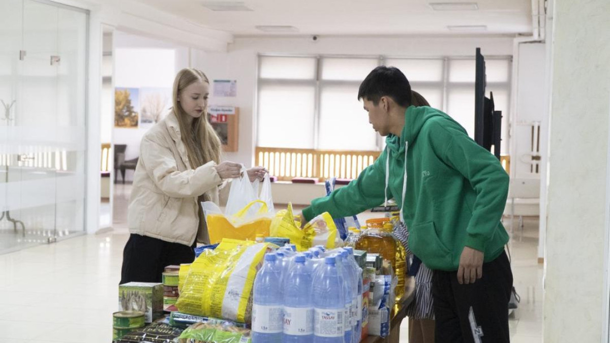 Университет Серикбаева собирает гумпомощь пострадавшим от паводков