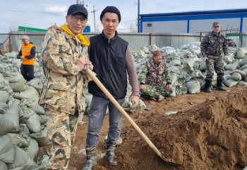 Ақтөбедегі 50 үйдің 30-ын су тасқынынан құтқарып қалдық  –  ерікті