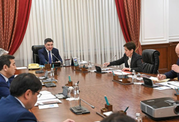 Премьер-министр дал поручения по социальной поддержке жителей в регионах ЧС