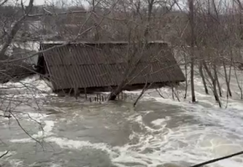 Повышение уровня воды в реках Урал и Самара: в Оренбурге под угрозой затопления около 2 тысяч жилых домов