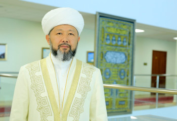 Бас мүфти қазақстандықтарды Ораза айт мерекесімен құттықтады