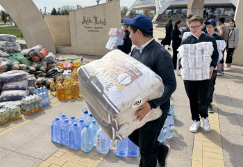 1713 тонн гуманитарной помощи собрано с помощью волонтеров для пострадавших от паводков регионов