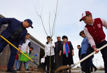Дархан Сатыбалды призвал туркестанцев поддержать акцию 