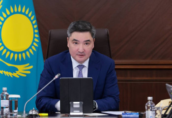 Бектенов Батыс өңірлерді судан қорғау үшін қанша әскери жұмылдырылғанын айтты