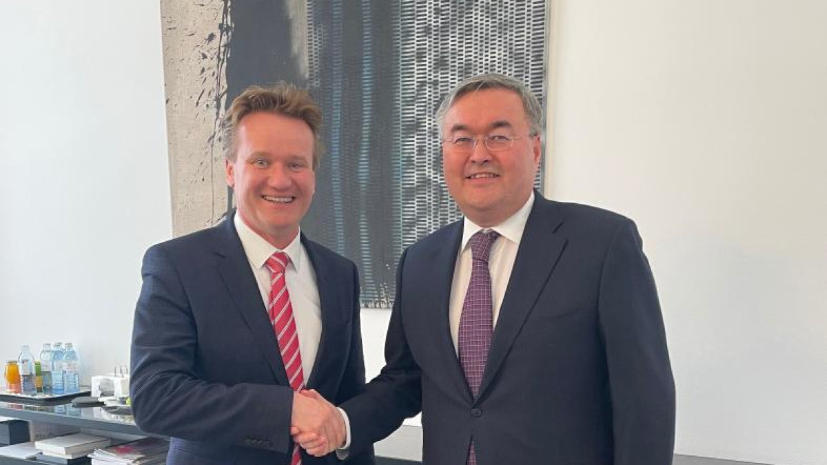 Ambassador of Kazakhstan to Austria meets  with President of  Federation of Austrian Industries
