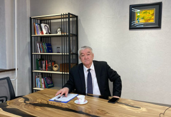 Казахстанский ученый, разработавший собственную теорию гравитации, рассказал о своем научном пути