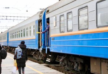 Национальный перевозчик назначает еще три дополнительных поезда