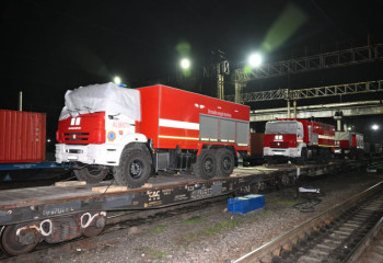 В Уральск отправили из Алматы спецтехнику на помощь в борьбе с паводками