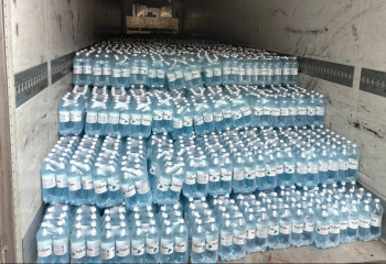 Жителям Петропавловска привозят бутилированную воду