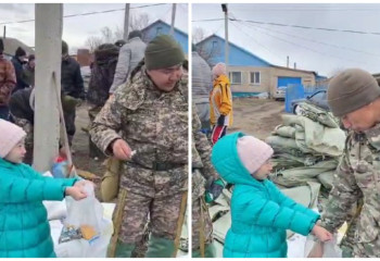 Петропавлда бүлдіршін құтқарушыларға тәттілер таратты