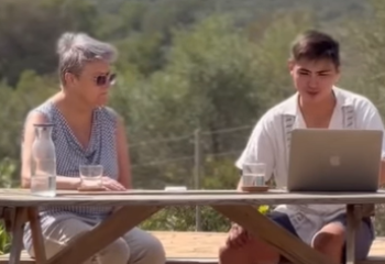 «12 мың доллар төлеп, сатып алдым»: Бельгиялық Жәнібектің өгей анасы оқиғасын айтты