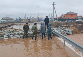 Атырауда тасқын суды бағыттау үшін қосымша каналдар қазылып жатыр