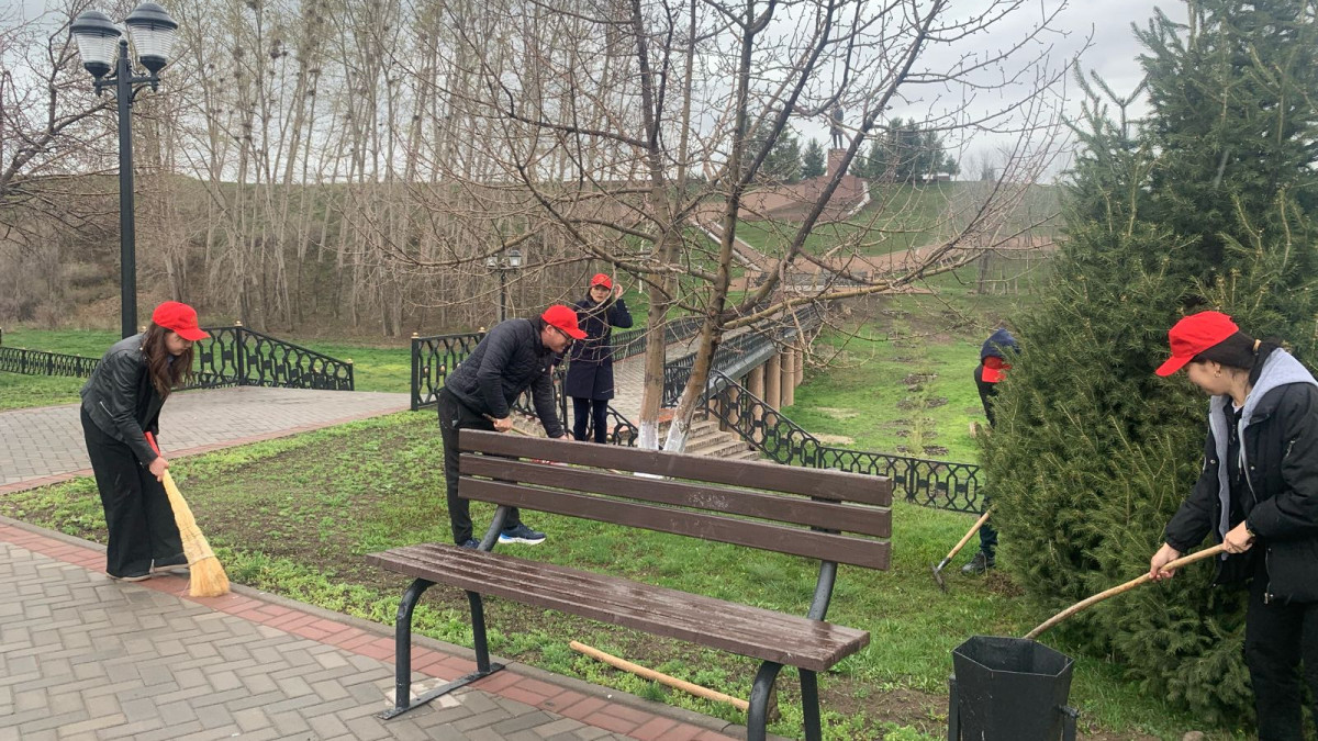  Жетісу облысы әкімдігі 