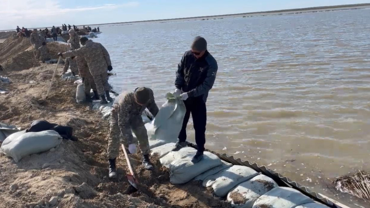 В Актюбинской области к спасательной операции привлекли военнослужащих