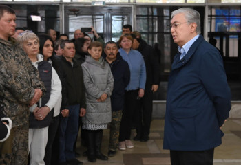 Мемлекет басшысы Солтүстік Қазақстан облысының эвакуацияланған тұрғындарымен кездесті