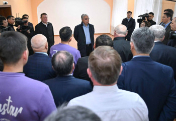 Президент Қостанай облысының кәсіпкерлерімен және еріктілерімен кездесті