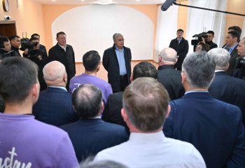 Президент встретился с предпринимателями и волонтерами Костанайской области