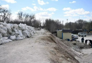 100 км защитных дамб построили вдоль реки Жайык в Западном Казахстане