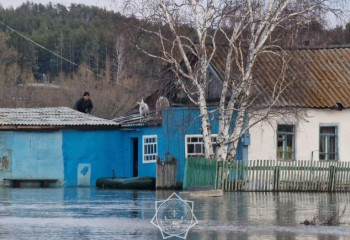 Қанша адам су қоршауында қалғандығы жөнінде ақпарат жоқ - депутат