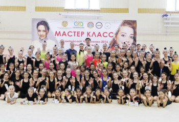 Астанада белгілі гимнастика шеберлері жас спортшылармен кездесті