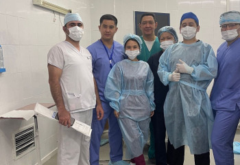 Урологи спасли жизнь 77-летней пациентке с тяжелой формой мочекаменной болезни в Алматы