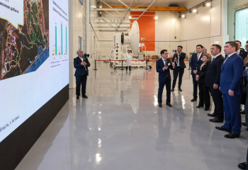 Садыр Жапаров посетил Национальный космический центр «Қазақстан ғарыш сапары»