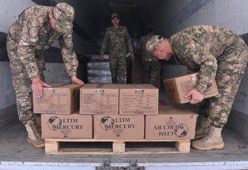 Узбекистан направил в Казахстан гуманитарный груз