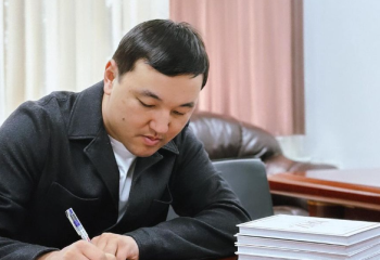 Қыз-келіншектердің ер азаматтардан әбден көңілі қалған – Жандарбек Бұлғақов