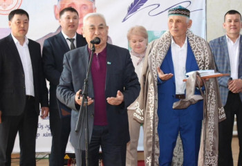 Ақын Болат Асановтың қос кітабының тұсаукесері өтті