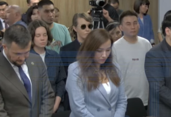 Танымал ресейлік тележүргізуші Бишімбаев сотына қатысуға келді