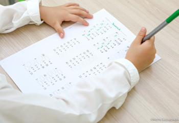 Эвакуацияланған балалар мектепке оралды