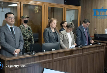 Бишимбаев согласился дать пароль от телефона