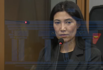 Бишімбаевпен мейрамханада кездескен блогер сотта сөйлеп жатыр