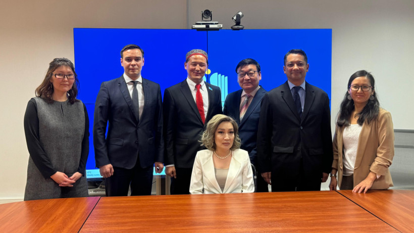  организаторов 