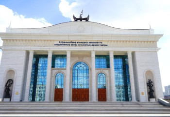 Қалибек Қуанышбаев атындағы театрға ұлттық мәртебе берілді