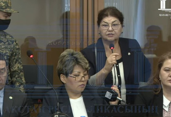 Бишімбаевты көріпкелмен анасы таныстырған: Көріпкел сотта куәлік етті