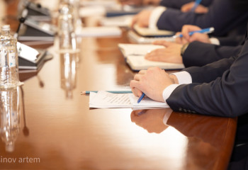 Казахстан утвердил новый закон для регулирования работы сервисов 